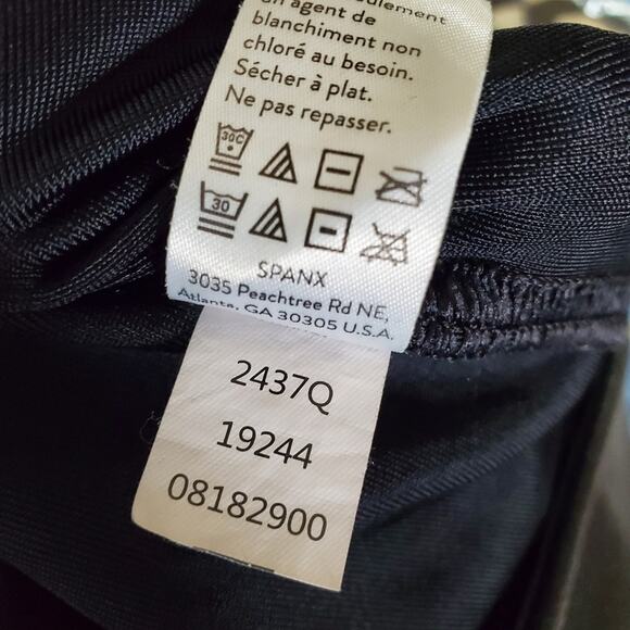 Spanx Ready-to-Wow Faux Leather Leggings Size Medium Petite - Picture 5 of 11